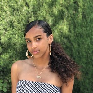 Meet your Posher, Kayla